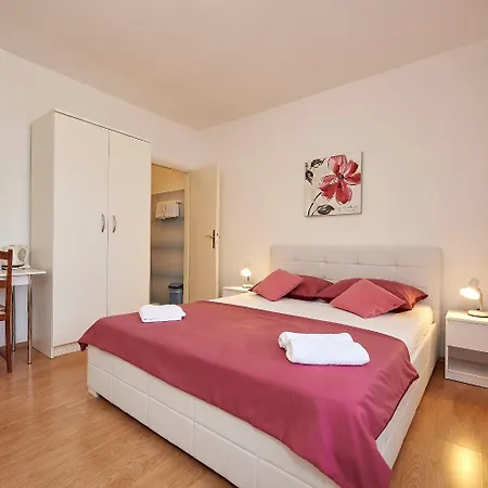 And Ivo Apartment Trogir