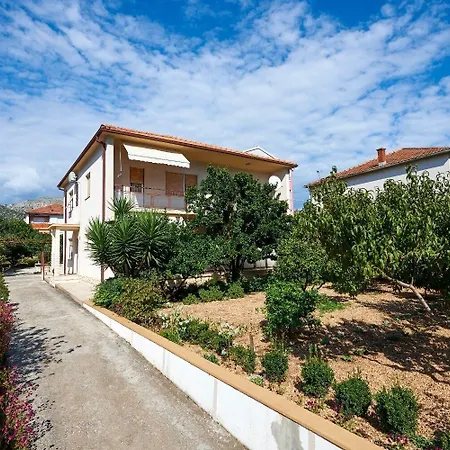 And Ivo Apartment *